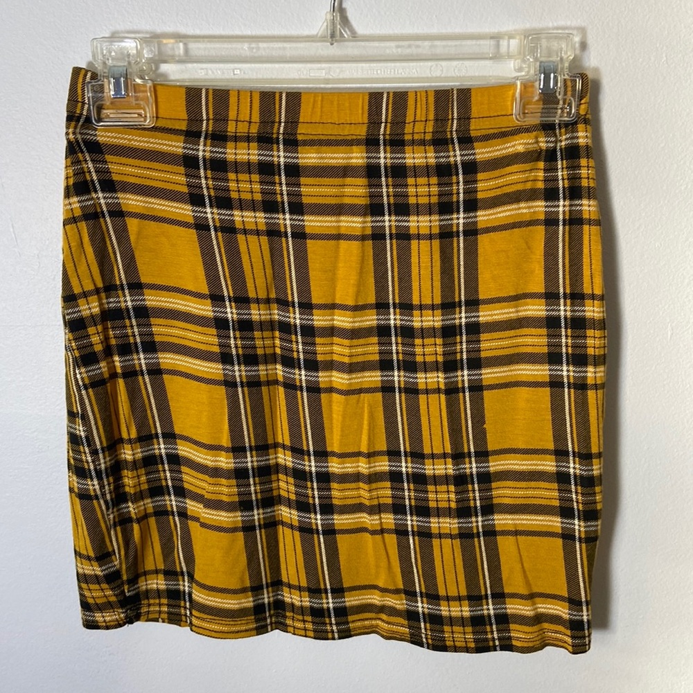 yellow plaid skirt